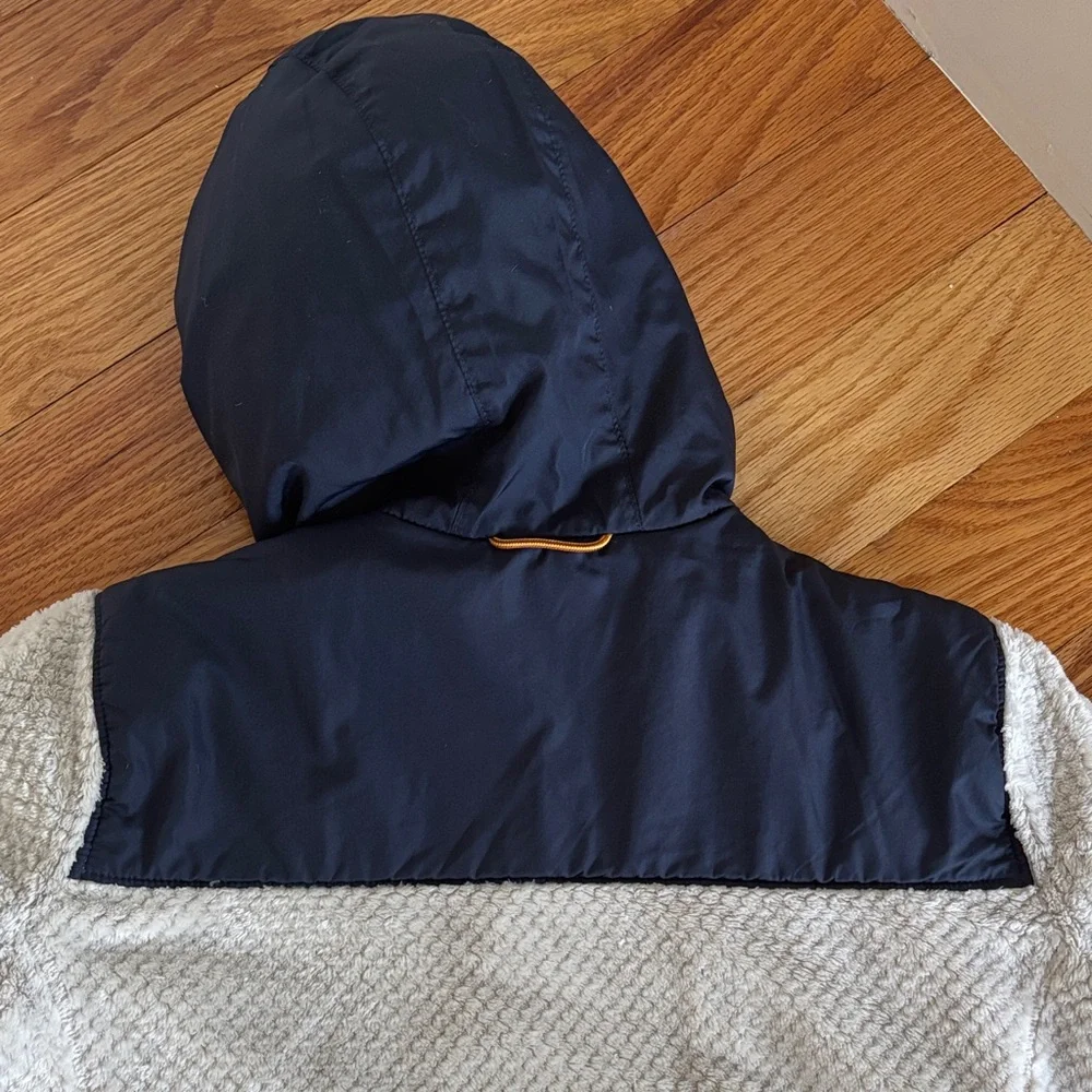 L.L. Bean Kids' reversible Fleece / puffer Hoodie - Picture 5 of 11